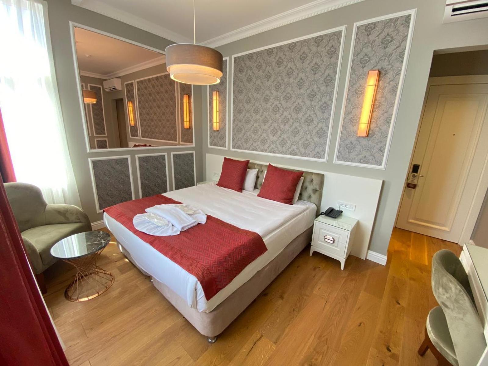 Triada Hotel Taksim - Special Category Istanbul Exterior photo